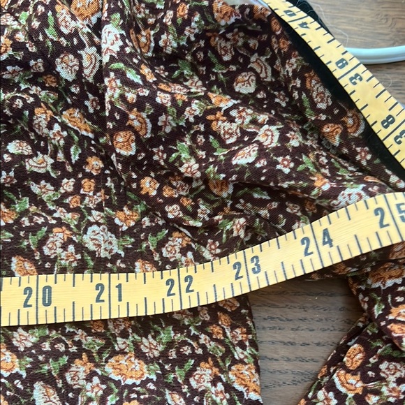 Printed Floral Rust Cream Blouse - Picture 6 of 6